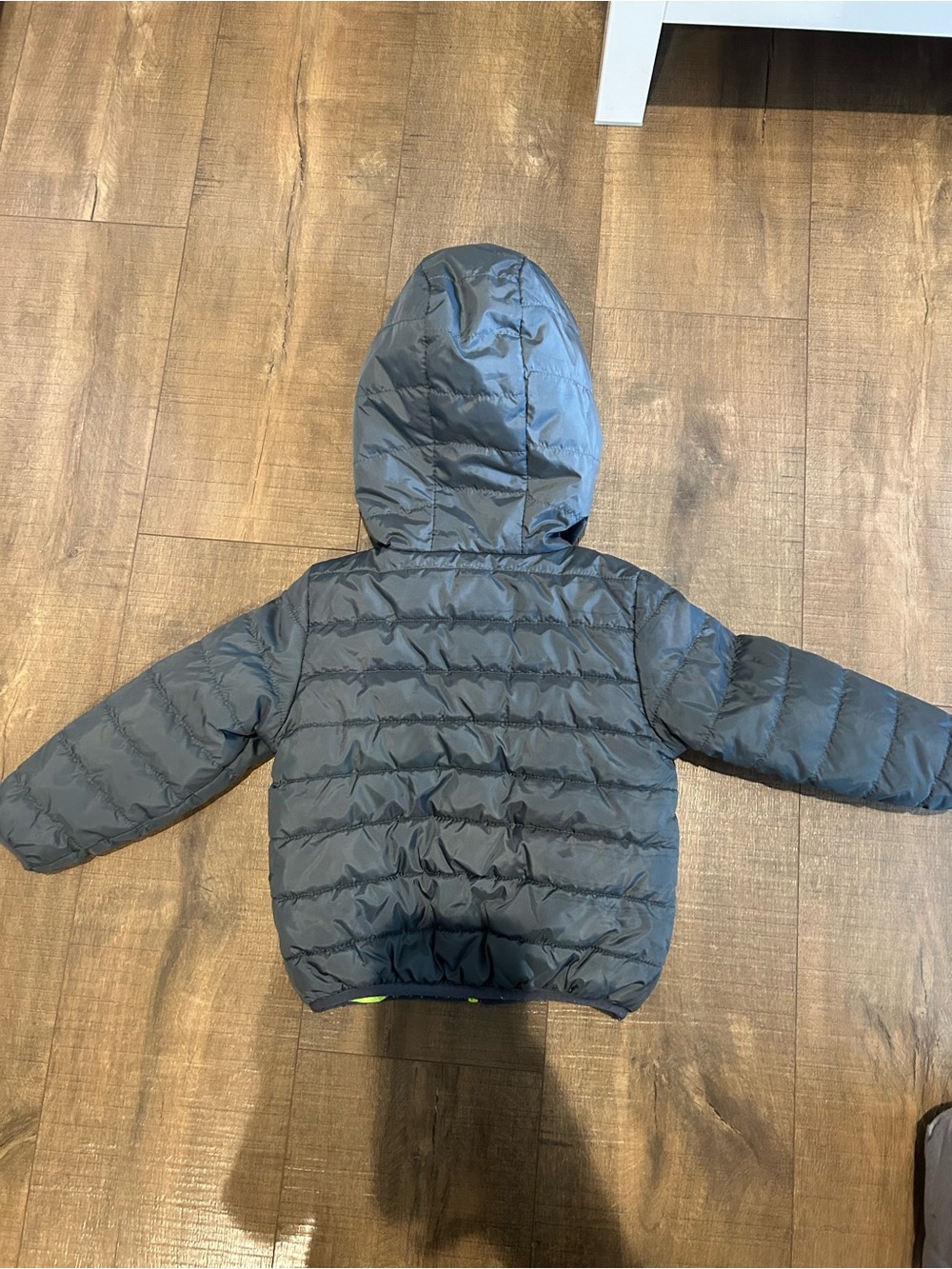 Nike 24 Month Boy Gray Puffer Jacket with Neon Yellow/Green Trim - Picture 2 of 4